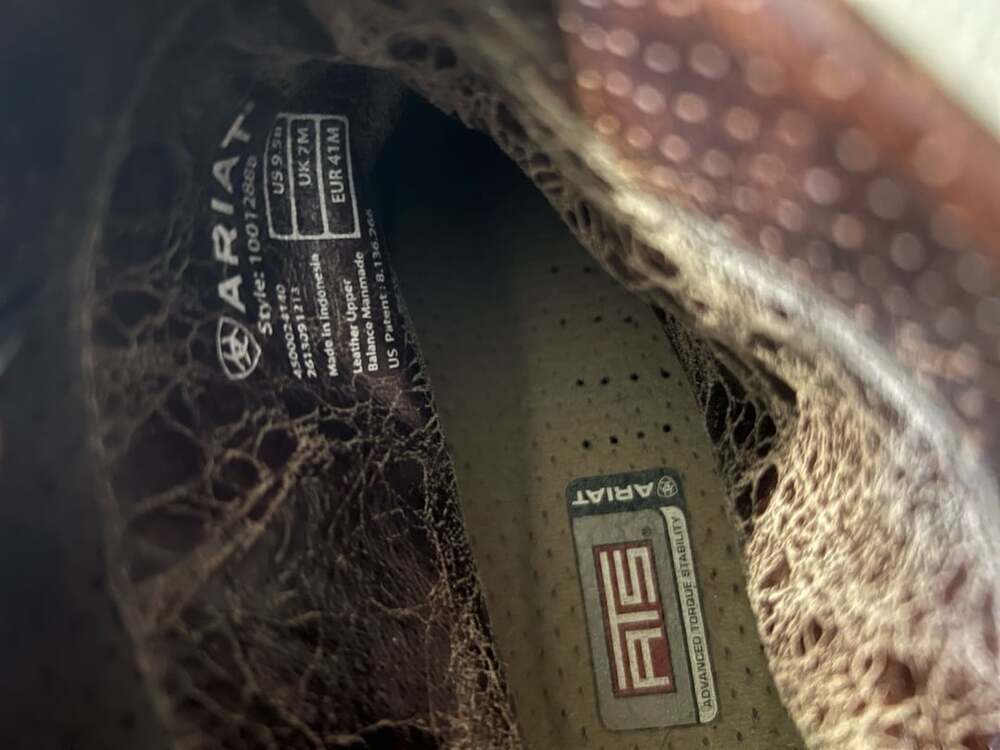 Ariat - Picture 3 of 10